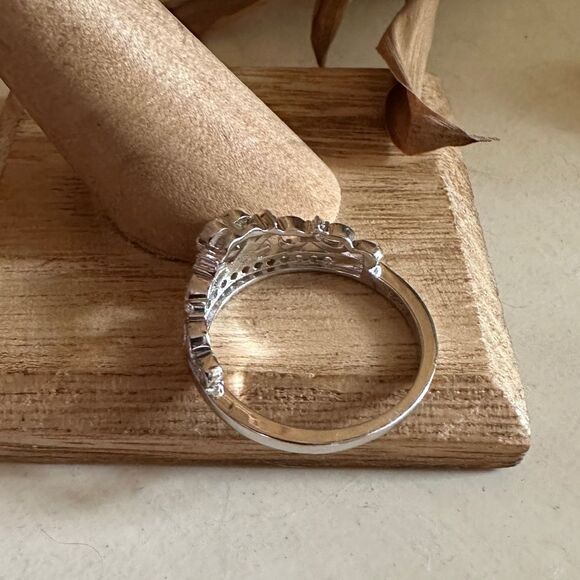 Sterling Silver Heart Crown Clear CZ Ring Sizes 7,8,10 - Picture 6 of 8